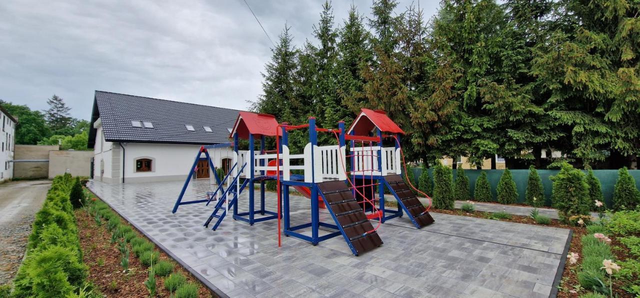 Zielona Ostoja Ulica Szpitalna 3C Appartement Kamieniec Ząbkowicki Buitenkant foto